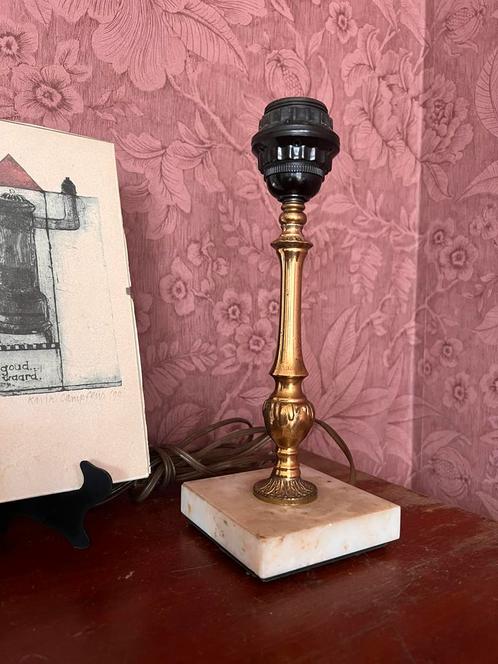 Mooie voet van een tafellampje, Huis en Inrichting, Lampen | Tafellampen, Gebruikt, Minder dan 50 cm, Metaal, Ophalen of Verzenden