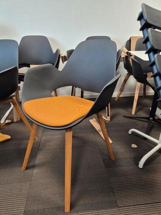 nieuwe houe falk stoelen met en zonder kussen, Huis en Inrichting, Stoelen, Nieuw, Vijf, Zes of meer stoelen, Kunststof, Overige kleuren