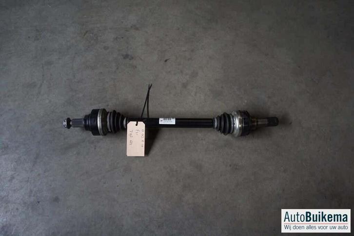 Origineel BMW 1-Serie F20 Aandrijfas rechts, Auto-onderdelen, Transmissie en Toebehoren, BMW, Gebruikt, Ophalen of Verzenden