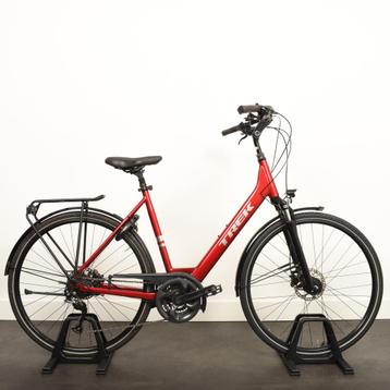 Trek Verve 2 Equipped Lowstep, 55cm, Rood Metallic beschikbaar voor biedingen