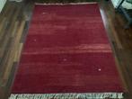 Vloerkleed kleur: rood met franje en kleine motieven, Ophalen, Rood, Rechthoekig, 200 cm of meer