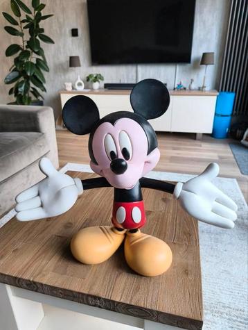 Mickey Mouse van Disney  beschikbaar voor biedingen