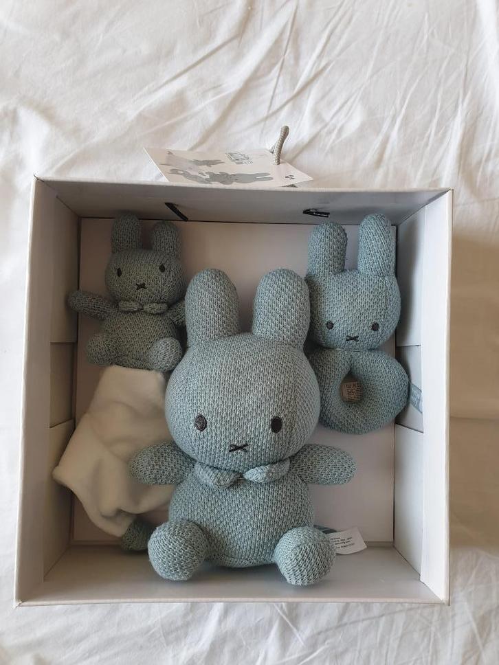 Nijntje giftset knuffel rammelaar en knuffeldoekje, Kinderen en Baby's, Speelgoed | Knuffels en Pluche, Nieuw, Konijn, Ophalen of Verzenden