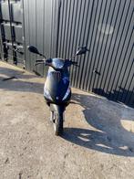 Piaggio zip 4t 2v, Fietsen en Brommers, Scooters | Piaggio, Ophalen, Zo goed als nieuw, 50 cc, Maximaal 25 km/u