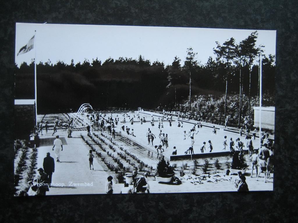 VROOMSHOOP zwembad A, Verzamelen, Ansichtkaarten | Nederland, Ophalen of Verzenden, 1960 tot 1980, Overijssel