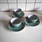 Volendams aardewerk groen: kop en schotel,petitfours, enz., Huis en Inrichting, Keuken | Servies, Ophalen of Verzenden, Aardewerk