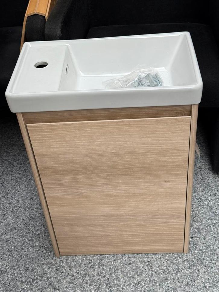 Toiletkastje, nieuw met wastafel en glazen plank, 45x25x60cm, Huis en Inrichting, Badkamer | Badkamermeubels, Nieuw, Wasbak of Wastafel