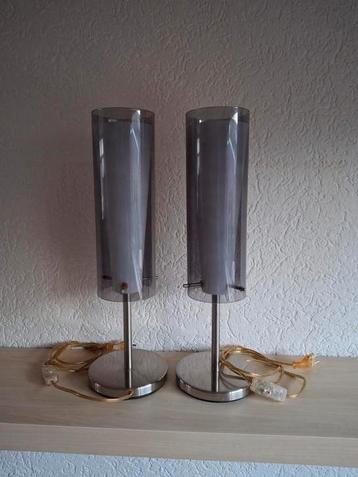 2 mooie grijze glazen lampen