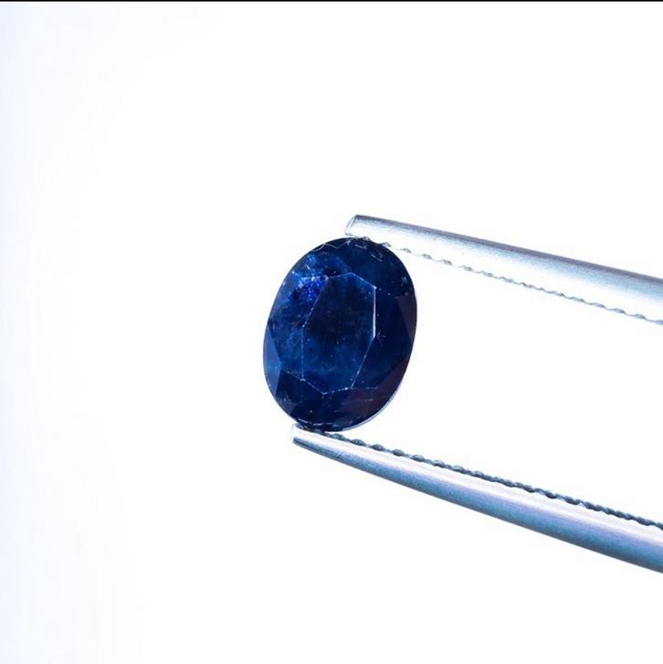 Blauwe Saffier 1.81 CT Sri Lanka IGI Gecertificeerd, Sieraden, Tassen en Uiterlijk, Edelstenen, Nieuw, Verzenden