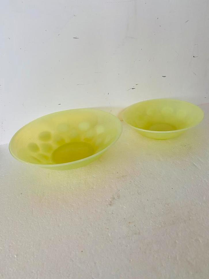 Copier glazen Gutta schalen (2) jaren 30, Antiek en Kunst, Antiek | Glas en Kristal, Ophalen of Verzenden