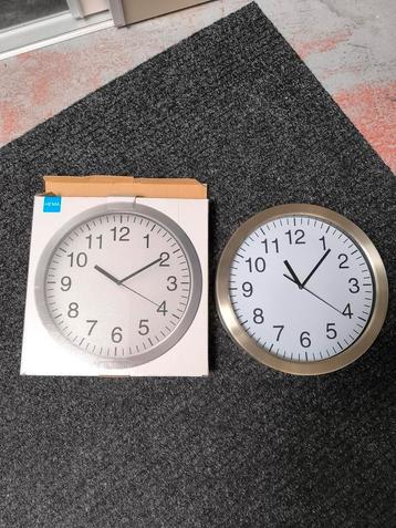 Wandklok nieuw in de doos! beschikbaar voor biedingen