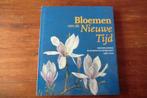 boek - Bloemen van de Nieuwe Tijd - schilderkunst 1980-2000, Gelezen, Ophalen of Verzenden, Schilder- en Tekenkunst