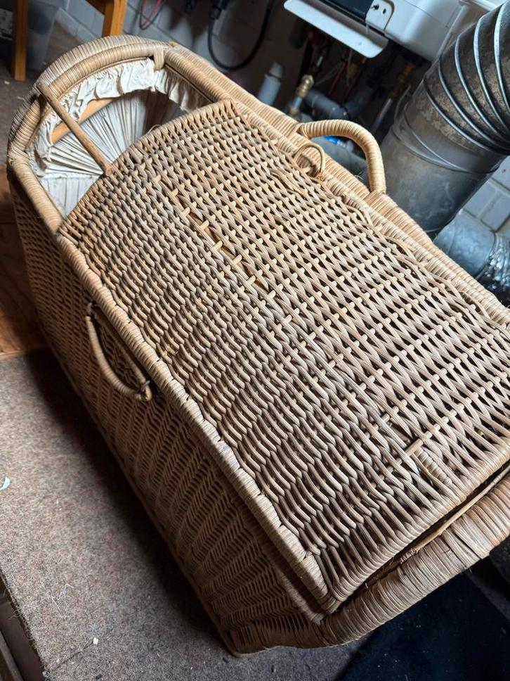 Vintage rieten babymand/kattenmand - Opknapper, Kinderen en Baby's, Babywiegjes en Ledikanten, Gebruikt, Wieg, Ophalen
