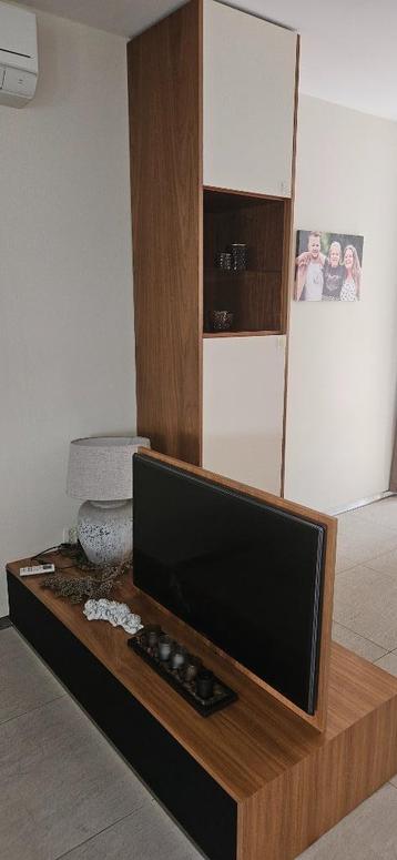  te koop 3 kasten 2 TV meubel beschikbaar voor biedingen