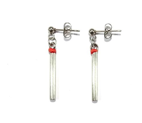 Blush Glow earings, Sieraden, Tassen en Uiterlijk, Oorbellen, Nieuw, Knopjes of Stekers, Overige materialen, Rood, Verzenden