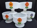 USA 5 retro vintage jaren 70 schaaltjes bloem glas melkglas, Ophalen of Verzenden, Huis en Inrichting