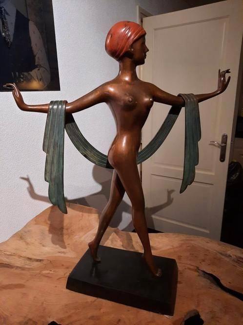 Brons beeld dame met sjaal, Antiek en Kunst, Antiek | Koper en Brons, Brons, Ophalen