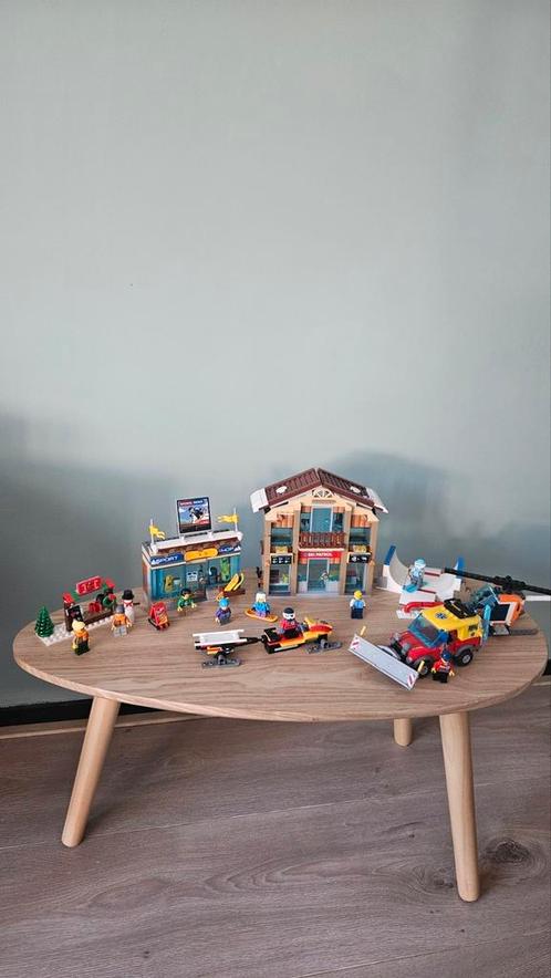 Lego city 60203 Skiresort, Kinderen en Baby's, Speelgoed | Duplo en Lego, Zo goed als nieuw, Lego, Complete set, Ophalen of Verzenden
