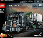 LEGO  Vrachtwagen Mack Anthem, Ophalen, Zo goed als nieuw