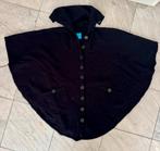 Zwarte Lamswollen Cape - Worst Behaviour S-L, Kleding | Dames, Ophalen of Verzenden, Zo goed als nieuw, Maat 36 (S), Zwart