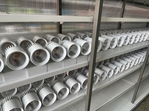 LED Railspots 150 stuks: 15 euro per stuk incl.rail, Zakelijke goederen, Kantoor en Winkelinrichting | Winkel en Inventaris, Ophalen