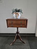 Mooi tafeltje, Ophalen, Gebruikt, Hout, 55 tot 70 cm