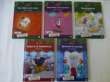 Taptoe 5 mysterieuze kinderboeken. Een ridder op de muur, et beschikbaar voor biedingen