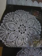 haakpatroon en ronde vloer tafel kleed en nog meer dienblad, Ophalen of Verzenden, Zo goed als nieuw, Haken, Patroon of Boek