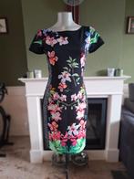 Eroke bloemen jurk IT 42 NL 38, Maat 38/40 (M), Verzenden, Zwart, Zo goed als nieuw