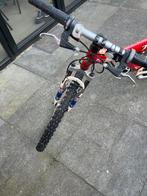 Rode mountainbike, Ophalen, Zo goed als nieuw, Aluminium, 24 inch of meer