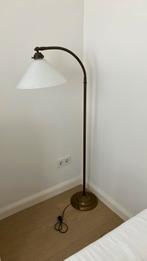 Jan Best handmade vloerlamp koper melkglas sfeer, leeslam, Huis en Inrichting, Lampen | Vloerlampen, Ophalen, Gebruikt, 150 tot 200 cm