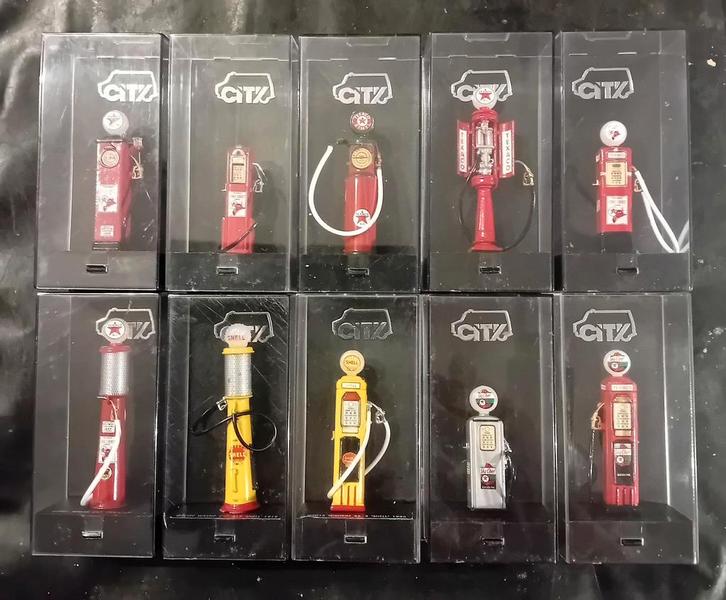 Vitesse   Set van 10 benzinepompen 1/43, Hobby en Vrije tijd, Modelauto's | 1:43, Gebruikt, Auto, Overige merken, Ophalen of Verzenden