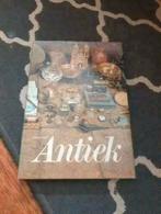 Boek leven met antiek, Ophalen of Verzenden, Zo goed als nieuw