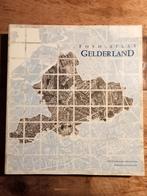 Foto atlas van Gelderland, Ophalen of Verzenden, Gelezen