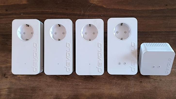 Devolo dLAN adapters set met WiFi, Computers en Software, Powerlines, Zo goed als nieuw, Ophalen