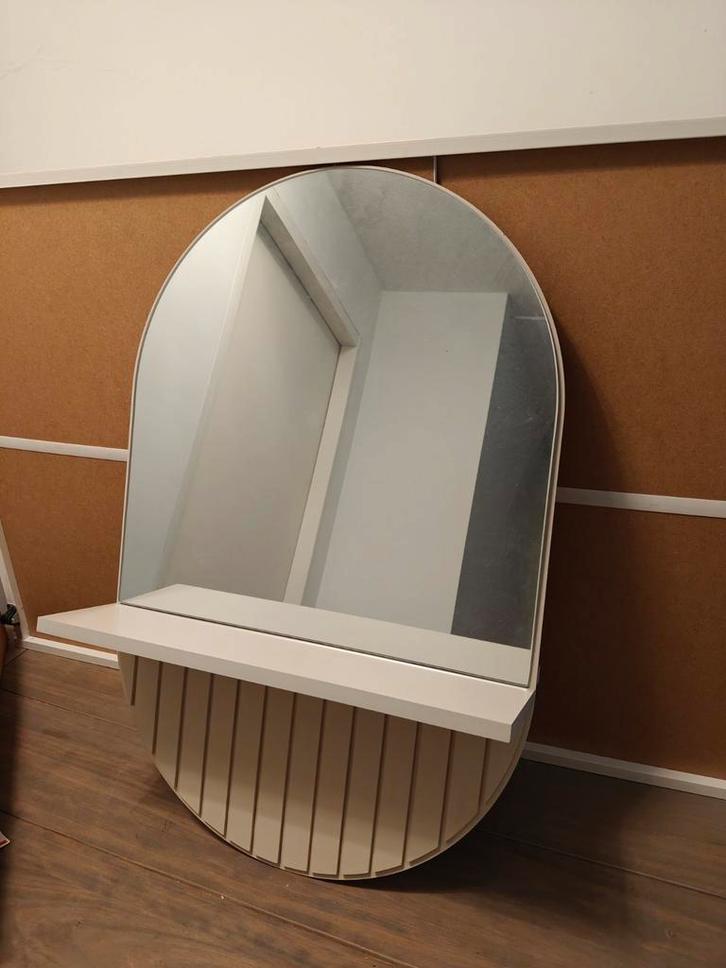 Stijlvolle Spiegel met Plank, Huis en Inrichting, Woonaccessoires | Spiegels, Zo goed als nieuw, 50 tot 75 cm, Minder dan 100 cm