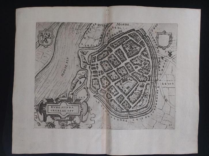 5 / plattegrond Roermond - gravure uit 1609 L. Guicciardini, Antiek en Kunst, Kunst | Etsen en Gravures, Ophalen of Verzenden