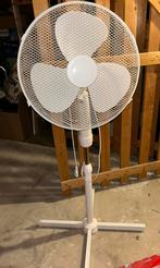 Statiefventilator blokker, Ophalen, Zo goed als nieuw, Statiefventilator