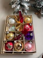 Retro gekleurde kerstballen middelgroot, Ophalen of Verzenden, Gebruikt