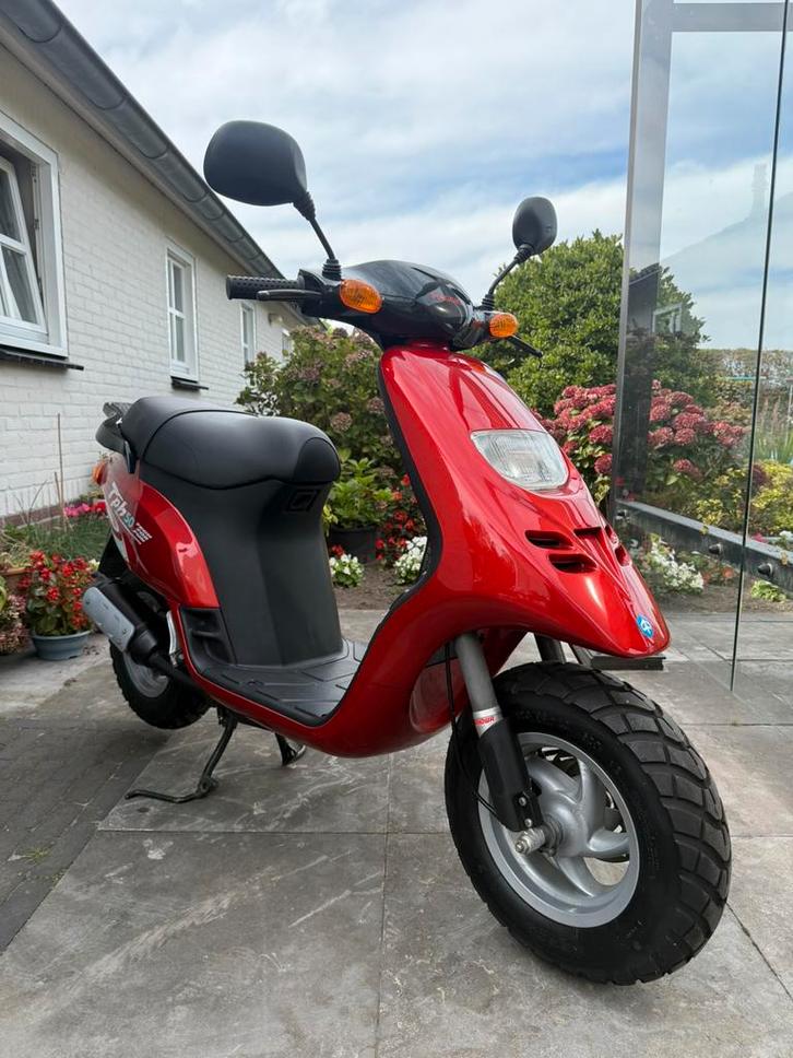 ⭐️Piaggio typhoon 50cc 2t 3565 kilometer Nieuwstaat⭐️, Fietsen en Brommers, Scooters | Piaggio, Zo goed als nieuw, Overige modellen