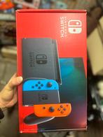 Nintendo switch, Ophalen of Verzenden, Met 3 controllers of meer, Zo goed als nieuw, Switch Original