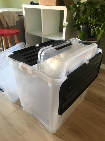 Opbergdozen beschikbaar voor biedingen