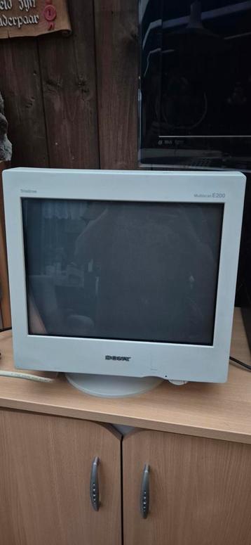Sony Trinitron Multiscan E200 CRT Monitor beschikbaar voor biedingen