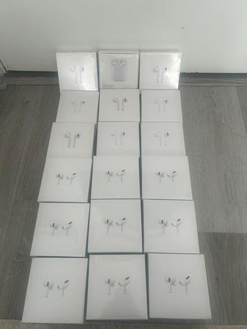 Partij/Los Air Pods 2/Pro Nieuw Incl alle Toebehoren beschikbaar voor biedingen