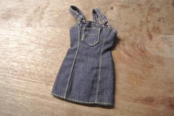 Barbie Kleertjes/ nr 65 beschikbaar voor biedingen