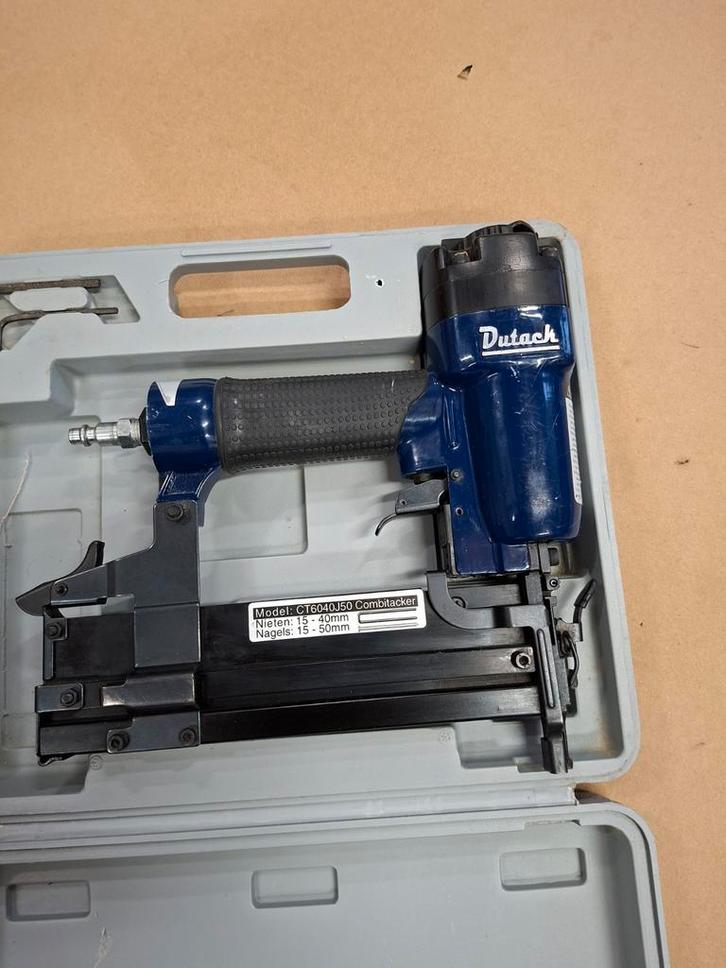 Dutack Pneumatische Tackerset incl. Koffer & Spijkers, Doe-het-zelf en Verbouw, Gereedschap | Handgereedschap, Gebruikt, Ophalen of Verzenden