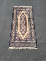 Oud Perzisch kleed vloerkleed handgeknoopt 132x62cm €40, Ophalen