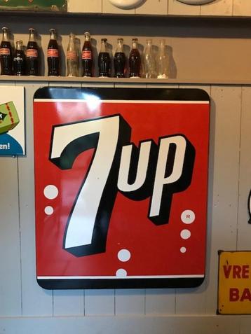 Emaille Bord Reclamebord 7UP beschikbaar voor biedingen