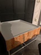 Mooie houten salontafel met metalen onderstel – 83x83x39 cm, Ophalen, 50 tot 100 cm, Zo goed als nieuw, Metaal
