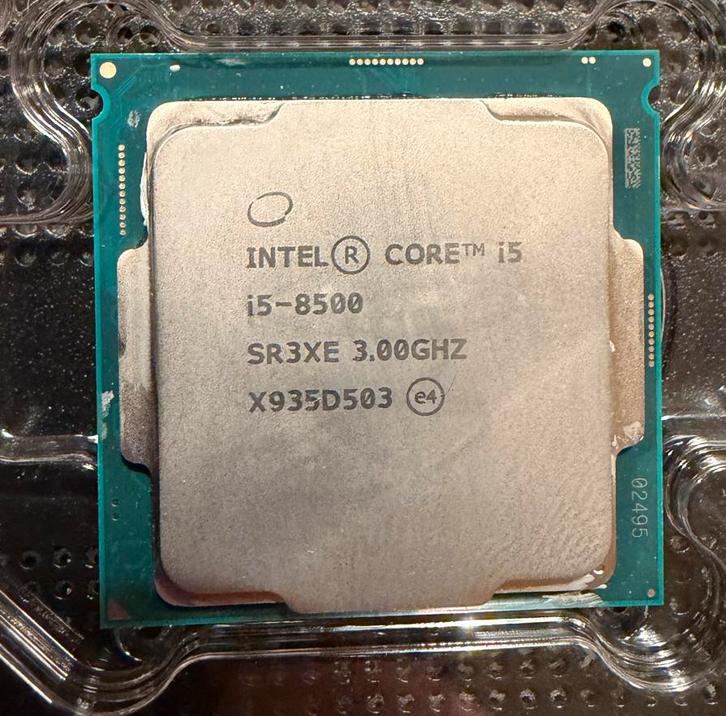Intel Core i5-8500 CPU, Computers en Software, Processors, Zo goed als nieuw, 6-core, 2 tot 3 Ghz, Ophalen of Verzenden